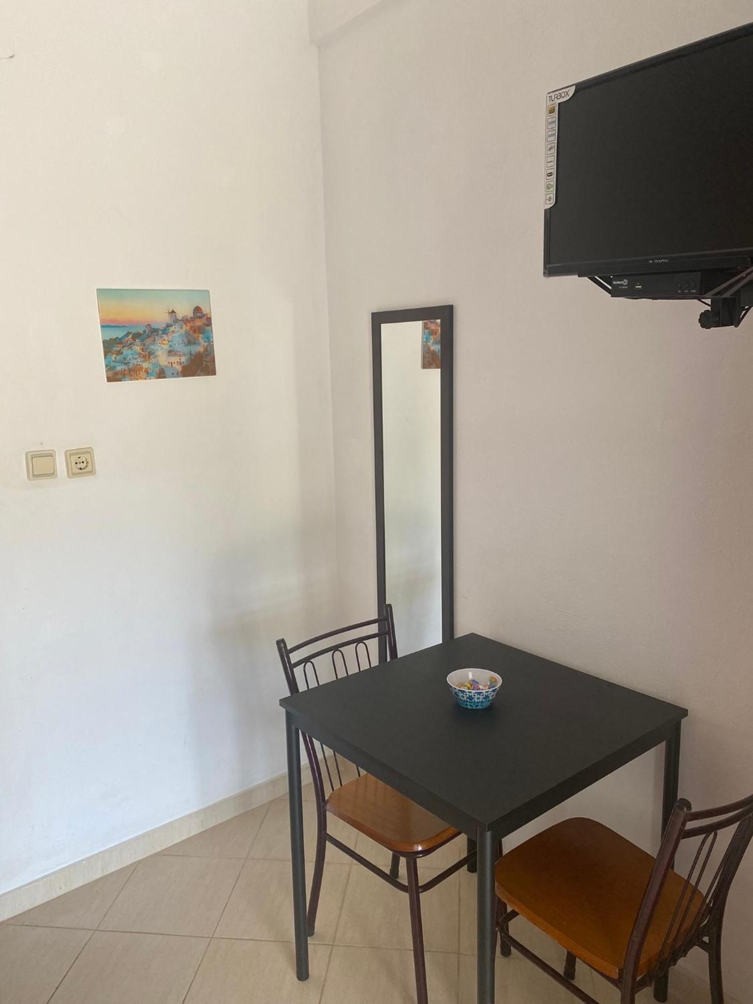 Rexhos Studios ヒマラ エクステリア 写真